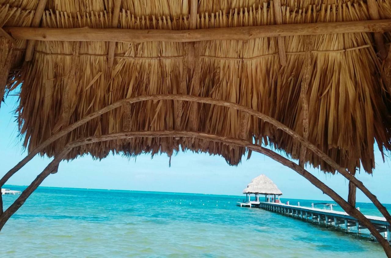 Xanadu Island Resort サン・ペドロ エクステリア 写真